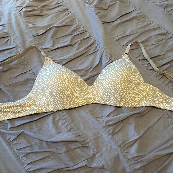 Lot of 15 Victoria’s Secret, Aerie, SKIMS, Warner Bras - 36A, 34B, 36B, 34C - Picture 16 of 16